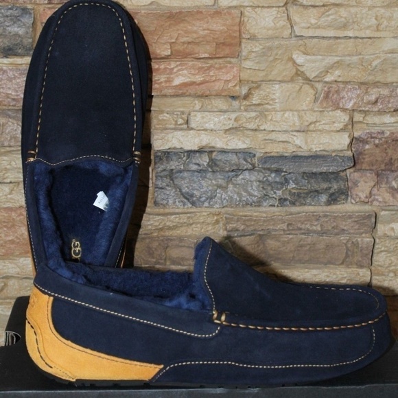 NEW UGG ASCOT Suede Shearling Slippers - Picture 6 of 11